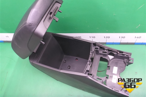 Подлокотник (846342W100) для Hyundai Grand Santa Fe с 2012-2018г (Гранд Санта Фе)