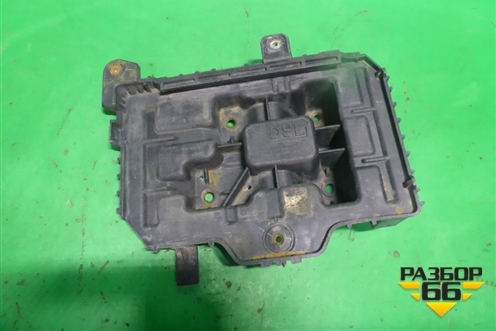 Площадка под аккумулятор (371502W100) для Hyundai Grand Santa Fe с 2012-2018г (Гранд Санта Фе)