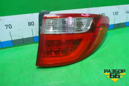 Фонарь задний наружный правый (до 2015г) (92402B8130) для Hyundai Grand Santa Fe с 2012-2018г (Гранд Санта Фе)