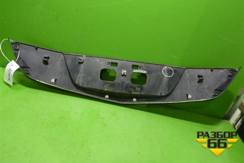 Накладка двери багажника (нижняя) (74890SZNA01) для Acura ZDX с 2009-2013г (ЗДХ)