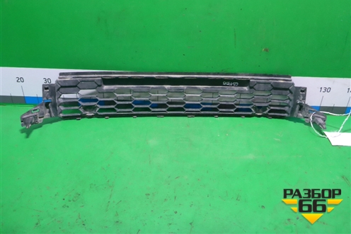 Решетка в передний бампер центральная (после 2021 под парктроник) (565853677C) для Skoda Kodiaq с 2017г (Кодиак)