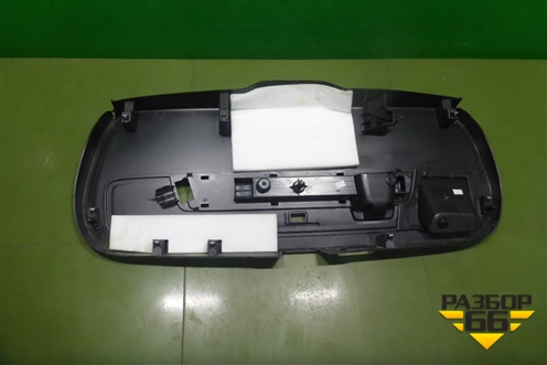 Обшивка двери багажника (31462593) для Volvo V60 с 2018г (В60)