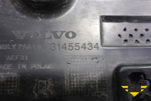 Спойлер на дверь багажника (31455434) для Volvo XC60 с 2017г (ХС60)