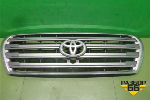 Решетка радиатора (после 2012г до 2015г под камеру) (5311460110) для Toyota Land Cruiser (200) с 2008г (Ленд Крузер)