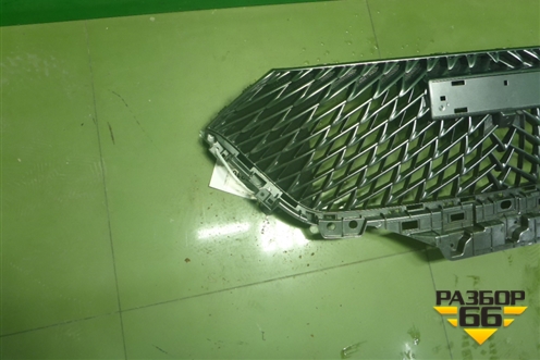 Решетка радиатора (5509100XKZ0YA) для Haval M6 с 2021г (М6)