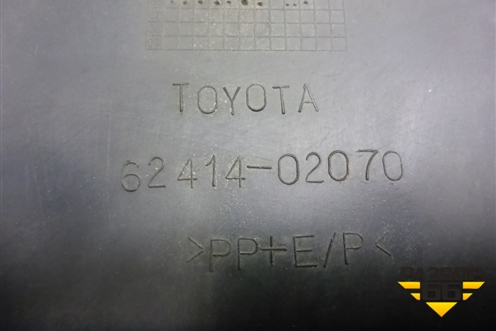 Обшивка стойки центральная нижняя левая (6241402070) для Toyota Corolla (E12) с 2001-2007г (Королла 120)