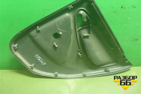 Обшивка двери задней левой под механику (6761452010) для Toyota Yaris с 1999-2005г (Ярис)