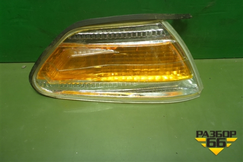 Повторитель на крыло правый (дубликат) для Toyota Mark 2 с 1996-2002г (Марк 2)