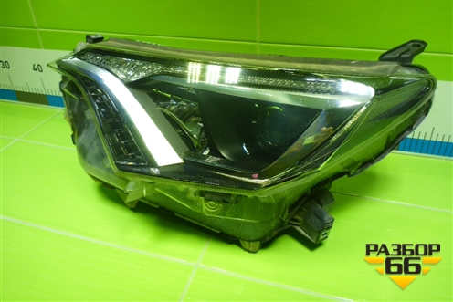 Фара левая (после 2016г галоген) (8113042650) для Toyota Rav-4 с 2012-2019г (Рав 4)