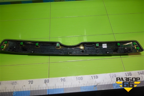 Накладка двери багажника (7681060131) для Toyota Land Cruiser Prado(150) с 2009г (Ленд Крузер Прадо)