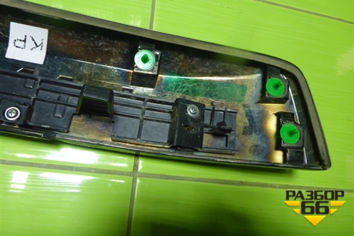 Накладка двери багажника (7681060131) для Toyota Land Cruiser Prado(150) с 2009г (Ленд Крузер Прадо)