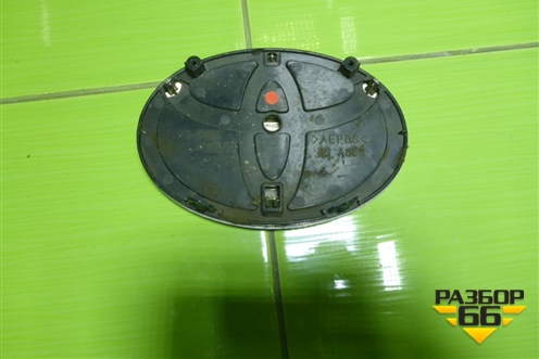 Эмблема передняя (7531242081) для Toyota Rav-4 с 2012-2019г (Рав 4)