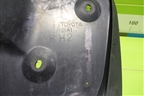 Брызговик передний правый (7662160160) для Toyota Land Cruiser (200) с 2008г (Ленд Крузер)