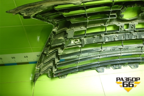 Решетка радиатора (5311160B30) для Lexus LX-570 с 2015г (ЛХ)