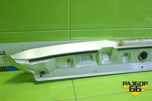 Спойлер на дверь багажника (7608542040) для Toyota Rav-4 с 2006-2013г (Рав 4)