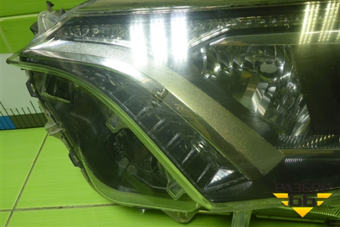 Фара левая (после 2015г галоген) (8113042650) для Toyota Rav-4 с 2012-2019г (Рав 4)