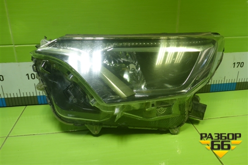 Фара левая (после 2015г галоген) (8113042650) для Toyota Rav-4 с 2012-2019г (Рав 4)