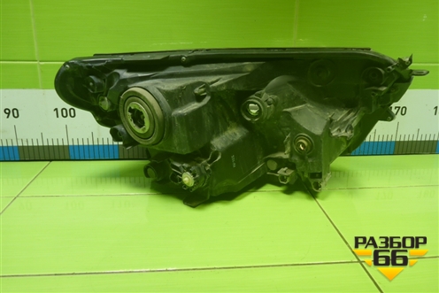 Фара левая (после 2015г галоген) (8113042650) для Toyota Rav-4 с 2012-2019г (Рав 4)