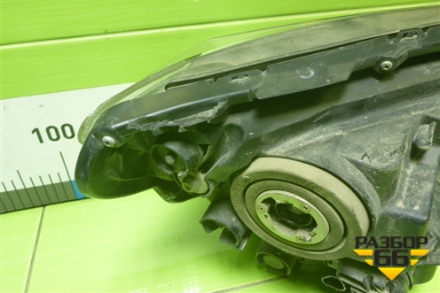 Фара левая (после 2015г галоген) (8113042650) для Toyota Rav-4 с 2012-2019г (Рав 4)