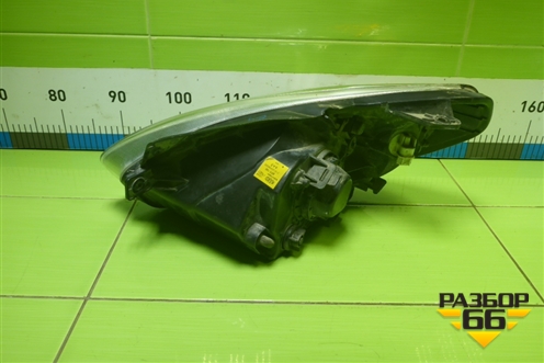 Фара правая (921021E000) для Hyundai Verna с 2005-2010г (Верна)