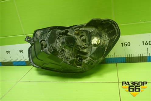Фара правая (921021E000) для Hyundai Verna с 2005-2010г (Верна)