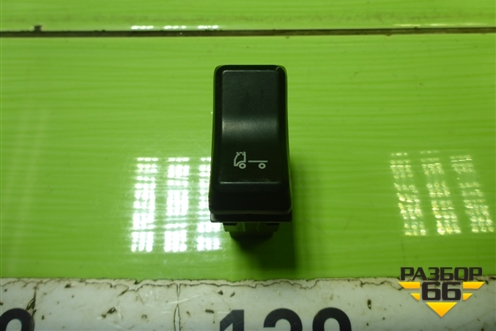 Кнопка люка (812W255036103) для Sitrak C7H (С7Н)