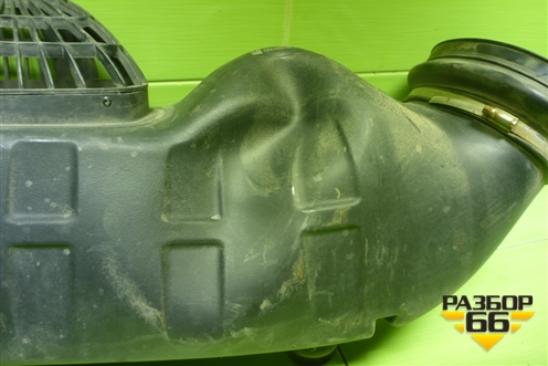 Воздухозаборник наружный  (WG9925190537) для Sitrak C7H (С7Н)