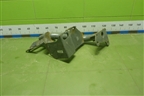 Кронштейн подножки  (Правый) (712W416150061) для Sitrak C7H (С7Н)