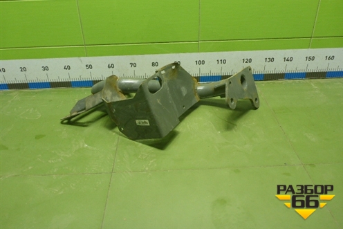 Кронштейн подножки  (Правый) (712W416150061) для Sitrak C7H (С7Н)