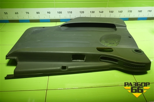 Обшивка двери правой под электрику (811117A000) для Hyundai HD-170 с 2004г