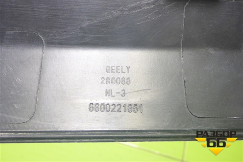 Накладка двери передней правой (6600221651) для Geely Atlas с 2016-2022г