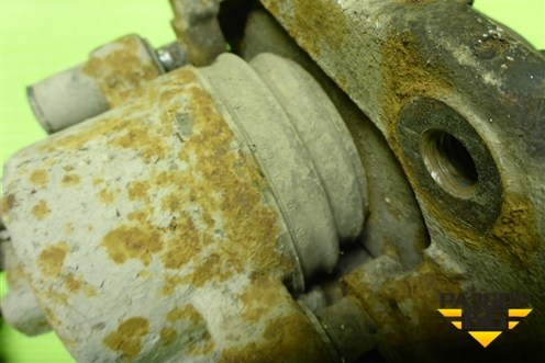 Суппорт передний правый для Ford Focus 2 с 2008-2011г (Фокус)