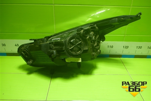 Фара правая (до 2015г галоген) (921023Z000) для Hyundai i40 с 2011г