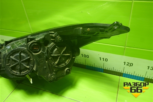 Фара правая (до 2015г галоген) (921023Z000) для Hyundai i40 с 2011г