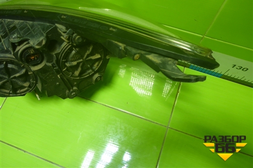 Фара правая (до 2015г галоген) (921023Z000) для Hyundai i40 с 2011г