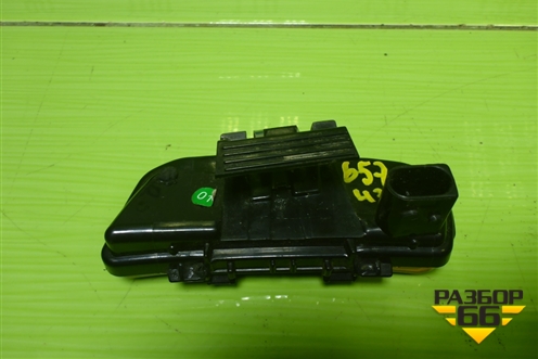 Повторитель на крыло левый  (2334727) для Scania 6 R Series с 2016г