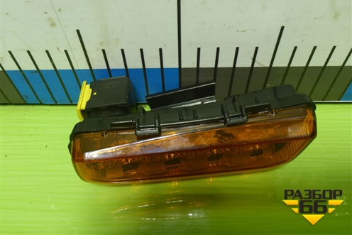 Повторитель на крыло правый  (новый дубликат) (2334728) для Scania 6 R Series с 2016г