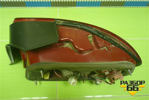 Фонарь задний левый (924013D010) для Hyundai Sonata-5 с 2001г (Соната)