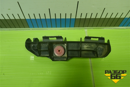 Кронштейн заднего бампера правый (5256242050) для Toyota Rav-4 с 2012-2019г