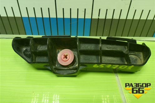Кронштейн заднего бампера правый (5256242050) для Toyota Rav-4 с 2012-2019г