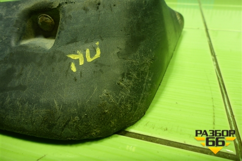 Брызговик передний правый (868323D000) для Hyundai Sonata-5 с 2001г (Соната)