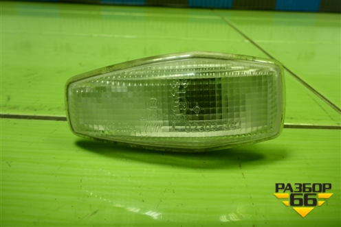 Повторитель на крыло левый (923033B1) для Hyundai Sonata-5 с 2001г (Соната)