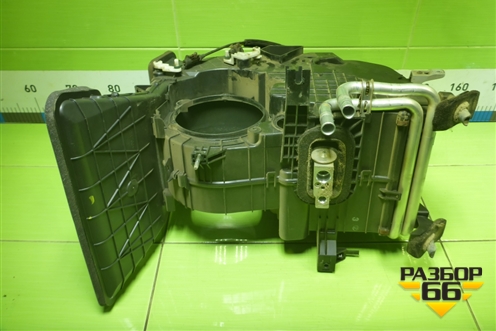 Корпус отопителя (MR568918) для Mitsubishi Colt с 2004г (Кольт)