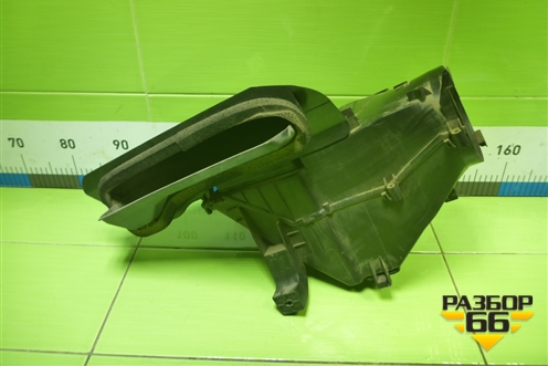 Корпус отопителя (MR568887) для Mitsubishi Colt с 2004г (Кольт)