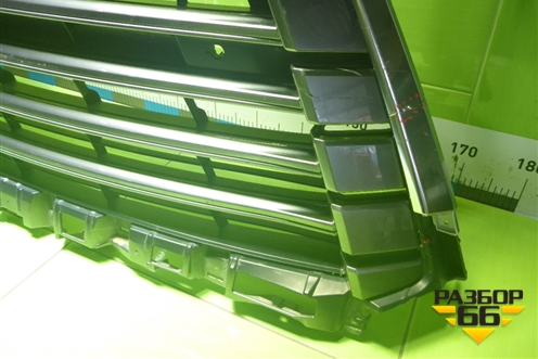 Решетка радиатора (5310160570) для Lexus LX-570 с 2015г (ЛХ)