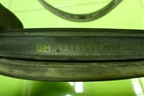 Уплотнитель на кузов левый (5ти дверный кузов) (13188998) для Opel Corsa D с 2006-2014г (Корса Д)