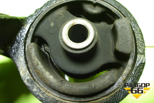 Опора двигателя правая (K2A139060) для Kia Spectra с 2001г (Спектра)