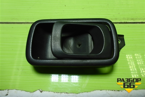 Ручка внутренняя двери левой (8261644300) для Hyundai Porter с 1996-2011г (Портер)