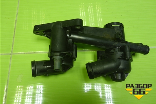 Корпус термостата (03C121026M) для Volkswagen Polo (седан) с 2010г (Поло)