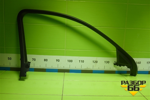 Накладка двери передней левой (на рамку) (8U0867609) для Audi Q3 с 2011-2018г (Ку 3)